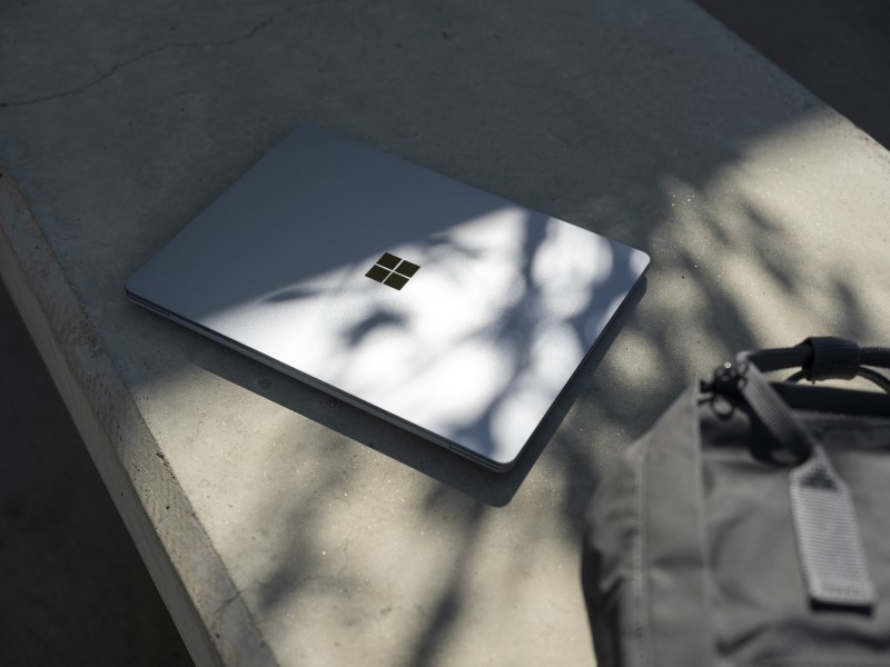 SurfaceLaptopGo